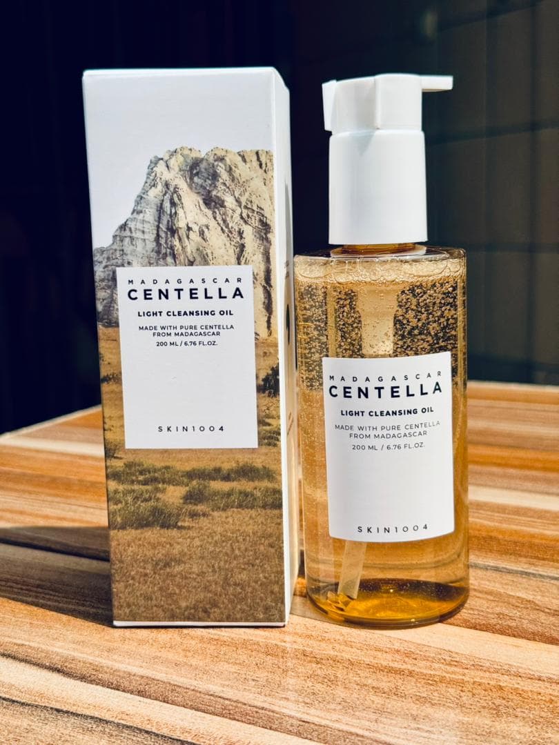 Skin1004 Centella Light Cleansing Oil